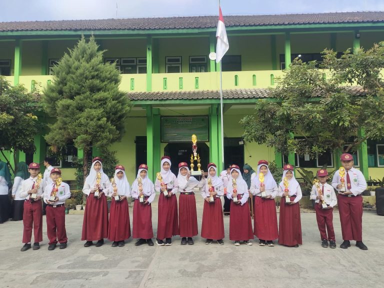 Siswa-Siswi Berprestasi MIN 2 Magelang pada PORSENI Kec. Secang 2026